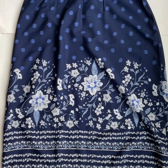 Floral Midi Dress - Picture 8 of 10